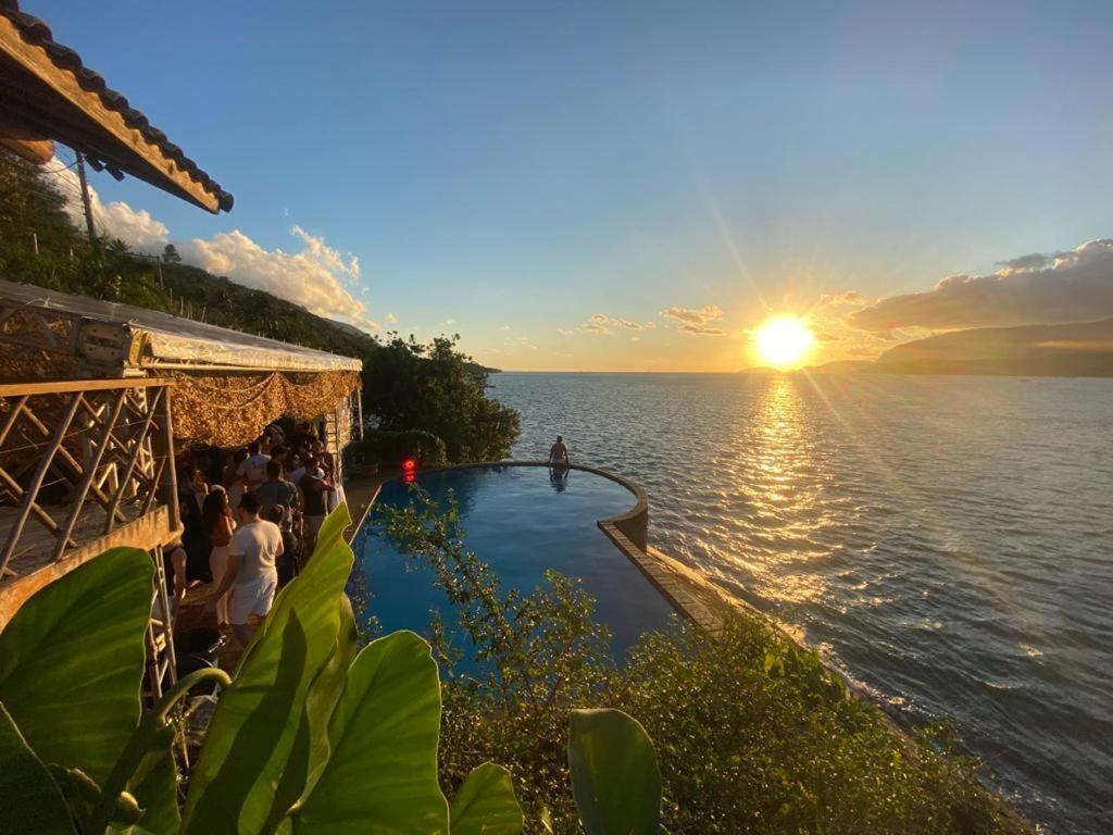 度假居 Magnifica Costeira Ilhabela